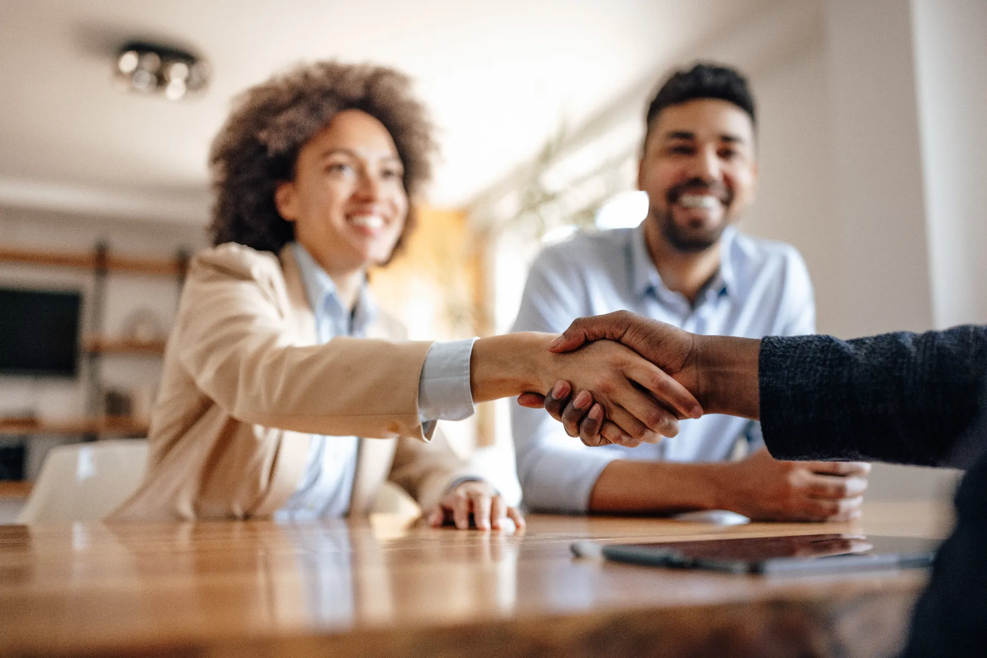Recrutement d'un ressortissant algérien jeune diplômé.