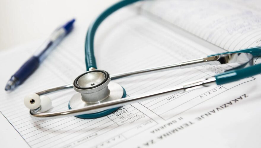 Retroactive CPAM Reimbursements for Foreign Employees in France: the HR Guide (2026)