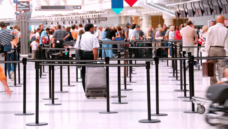 UE : l&rsquo;EES provoque des délais allant jusqu&rsquo;à 5h aux frontières Schengen