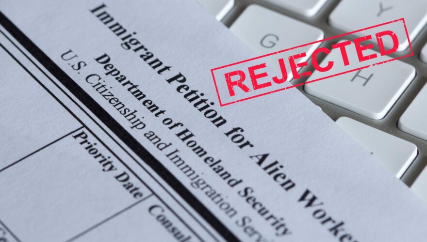 USA : l&rsquo;USCIS peut rejeter un dossier sans RFE préalable